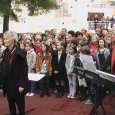 Les enfants de CM2 entonnent la MARSEILLAISE (…)