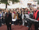Les enfants de CM2 entonnent la MARSEILLAISE avec ferveur